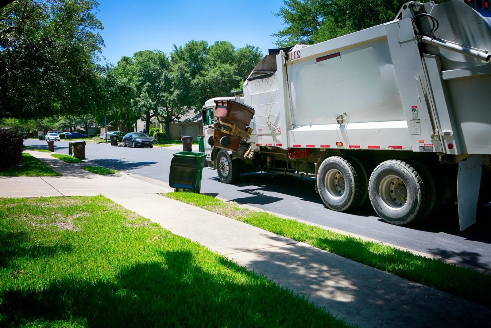 Kern County Public Works holding Proposed Universal Collection Area Public Information Meetings